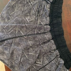 hotty hot mid rise shorts, limited edition pattern.